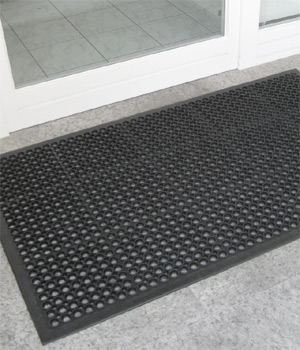 Fussabstreifer Gummimatte mit abgeschrägten Rand